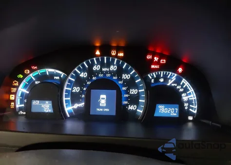 2014 Toyota Camry Hybrid Xle from USA, damaged, VIN 4T1BD1FK7EU110597